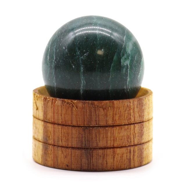 Edelsteinkugel 40 mm – indisch Jade mit Ständer