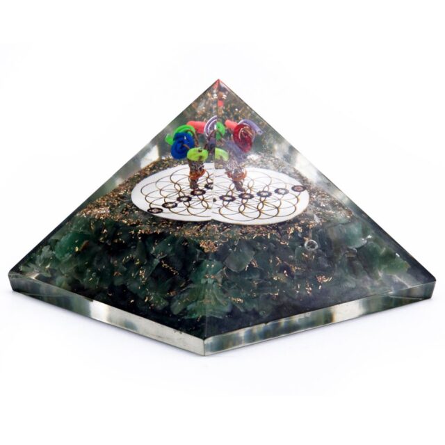 Orgonit-Pyramide – Grün Acewnturine nd Blume des Lebens – 70 mm