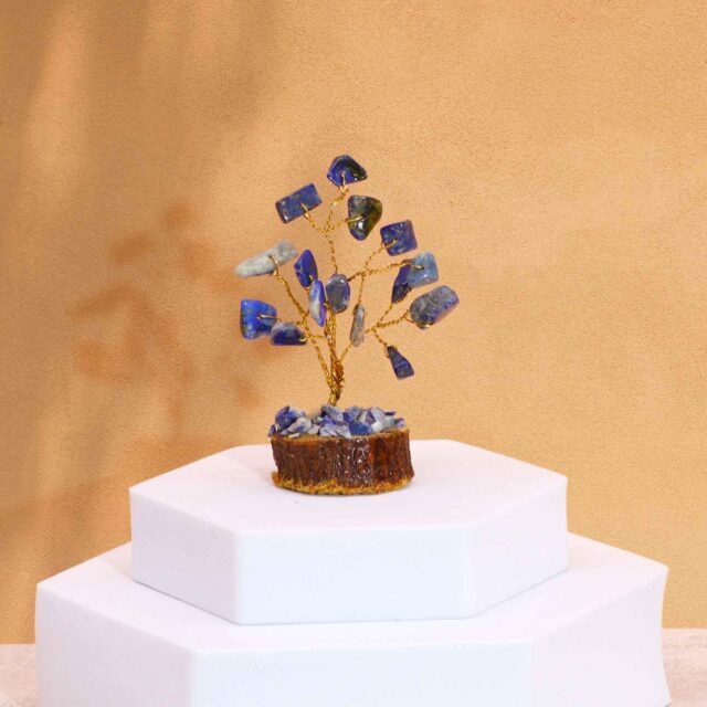 Mini-Edelsteinbaum mit Holzsockel – Sodalith (15 Steine)