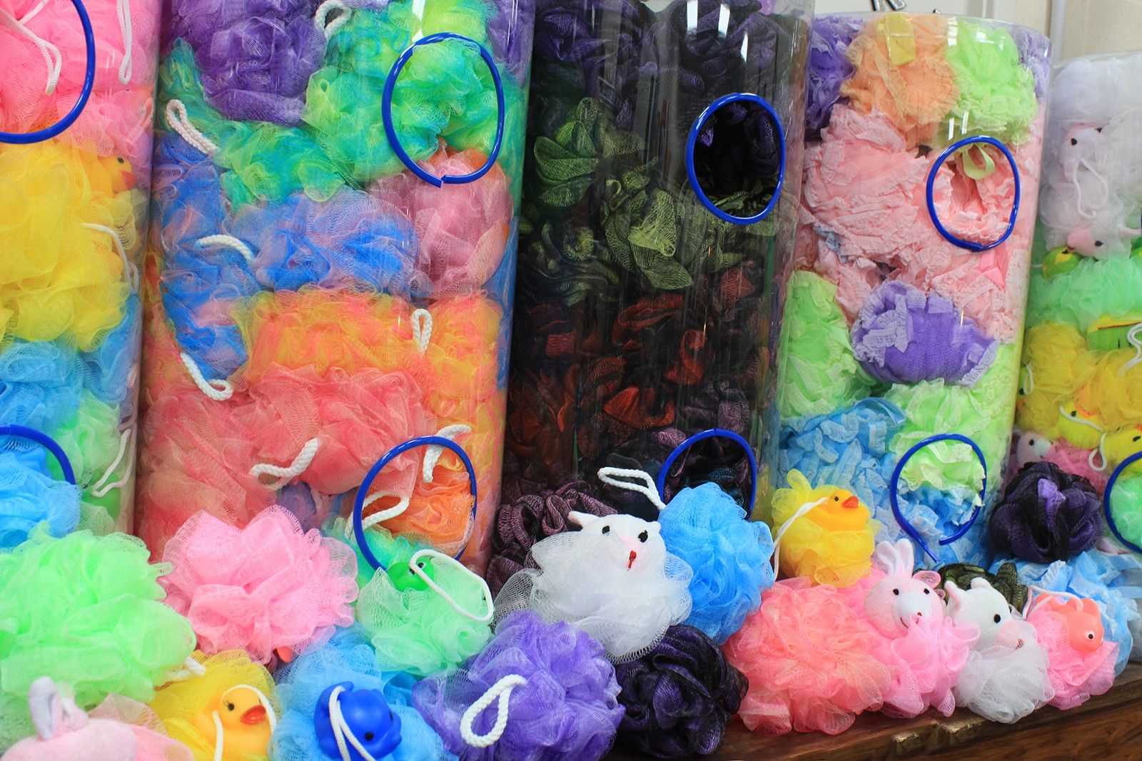 Badezubehör – Pretty Variegated Scrunchies 4 sortiert (Präsentationsröhre) – 40gm – Bild 9