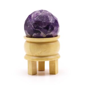 Facettierte Edelsteinkugel mit Ständer – Amethyst