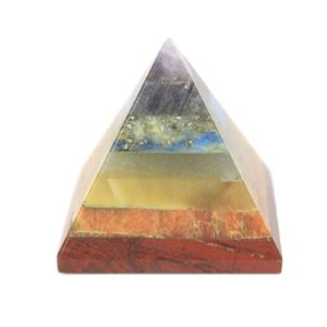 Chakra-Dekostein aus verbundenen Steinen – Pyramide – 30–35 mm