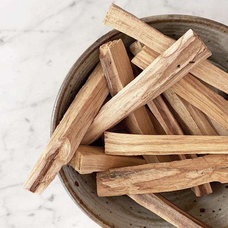 Räucherholz – 25 g Grün Baum Palo-Santo-Hölzer 3-4 Stäbe – Bild 2