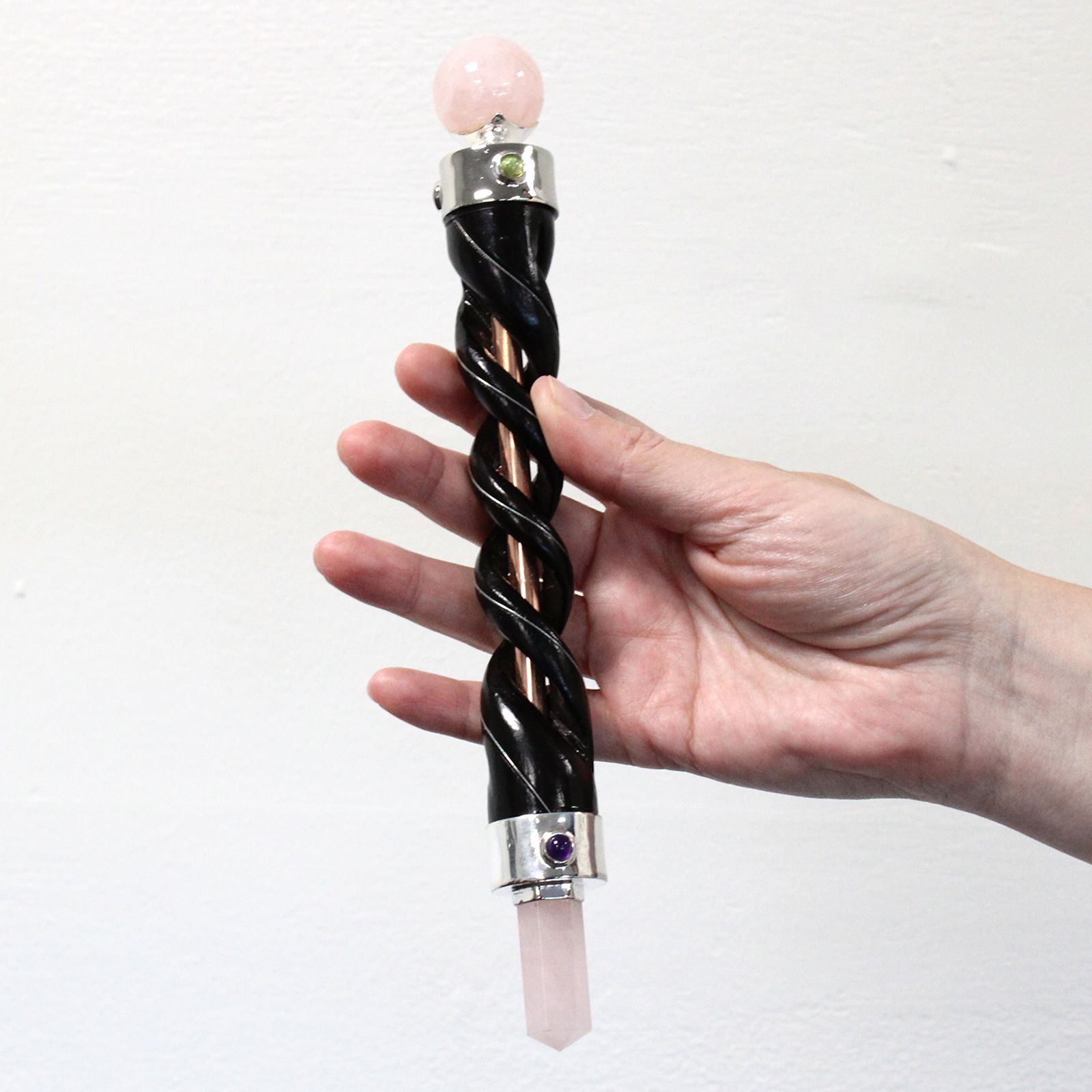 Spiralverzierter Kristallstab – Kupfer Pipe Amethyst – Bild 3