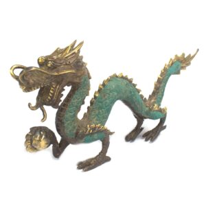 Feng-Shui-Drache mit Kugel – mittel – 27 cm