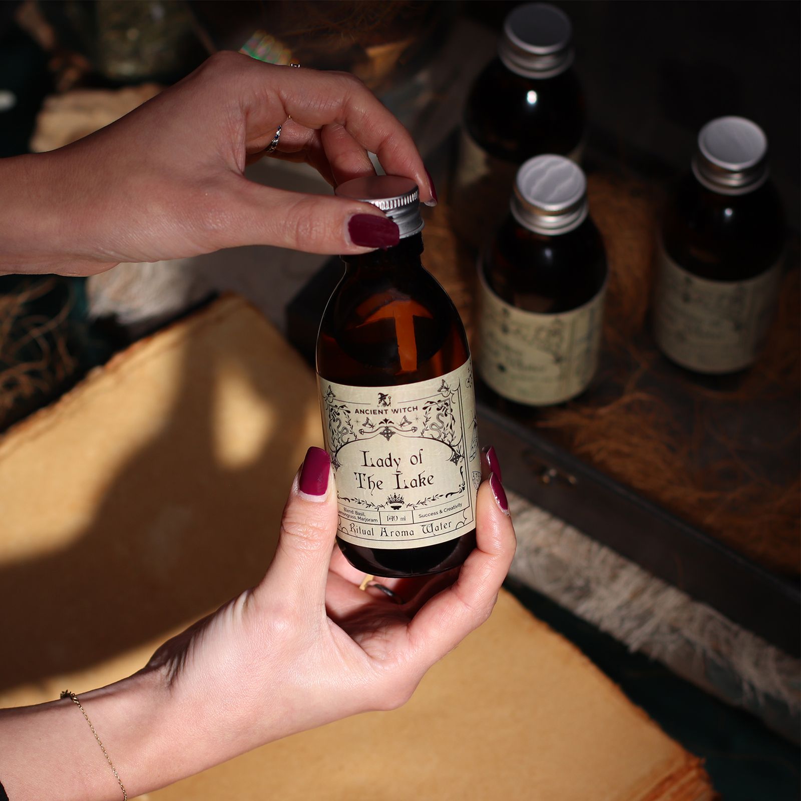 Ancient Witch Ritualwasser – Lady of the Lake – Bild 9