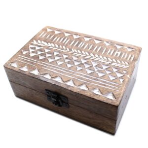 Holzbox in weiß lasierter Optik – Aztekenmuster – Modell 6x4