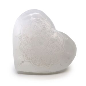 Selenit-Herz – 7-8 cm – Mandala graviert