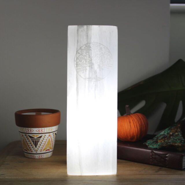 Selenit-Blocklampe 25 cm – Lebensbaum