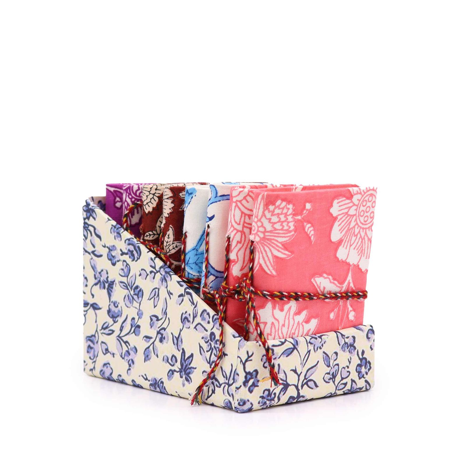 Notizbücher mit floralem Baumwolleinband – 4er-Set, 7 × 10 cm, sortiert